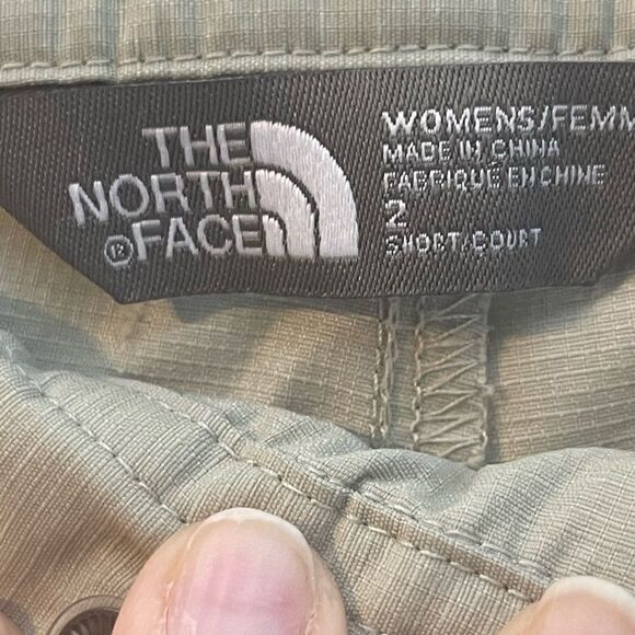 The North Face khaki short court pants capris, size 2 - Picture 2 of 12